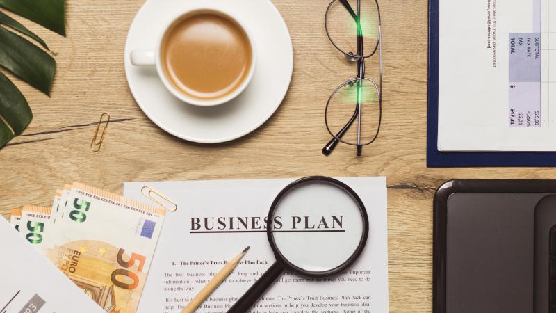 Jak stworzyć biznes plan do urzędu pracy?